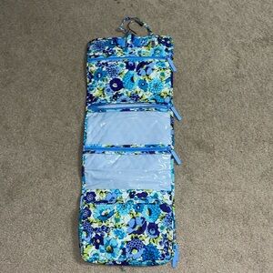 LARGE VERA BRADLEY HANGING ORGANIZER